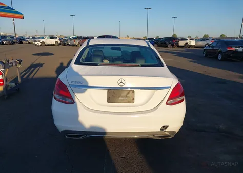 55SWF4JB7HU200532